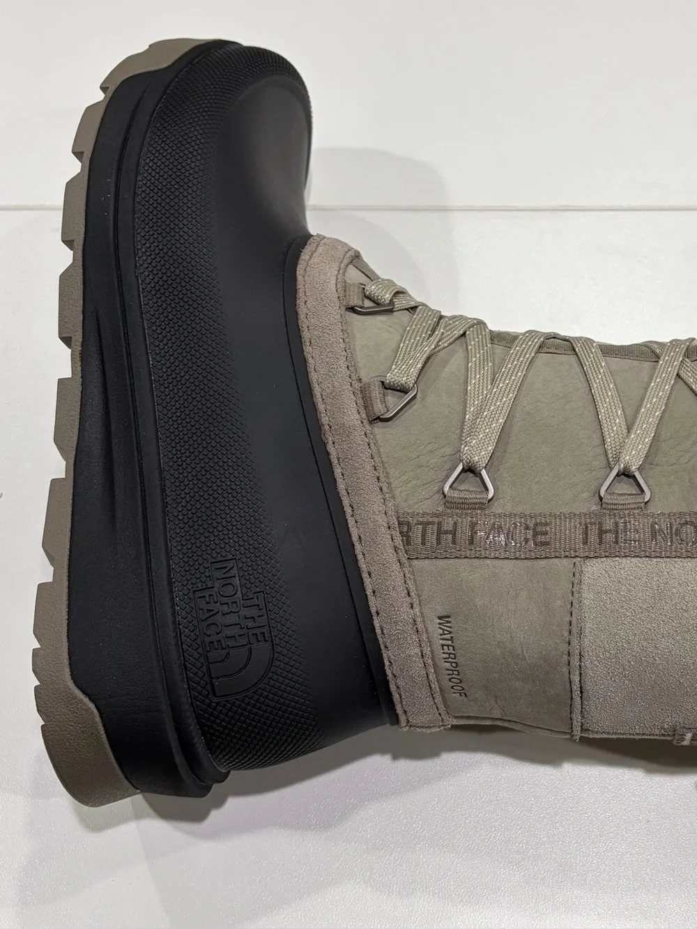 The North Face Women's 7.5 Shellista VI Mid Boots Leather Clay Grey NWT Snow
